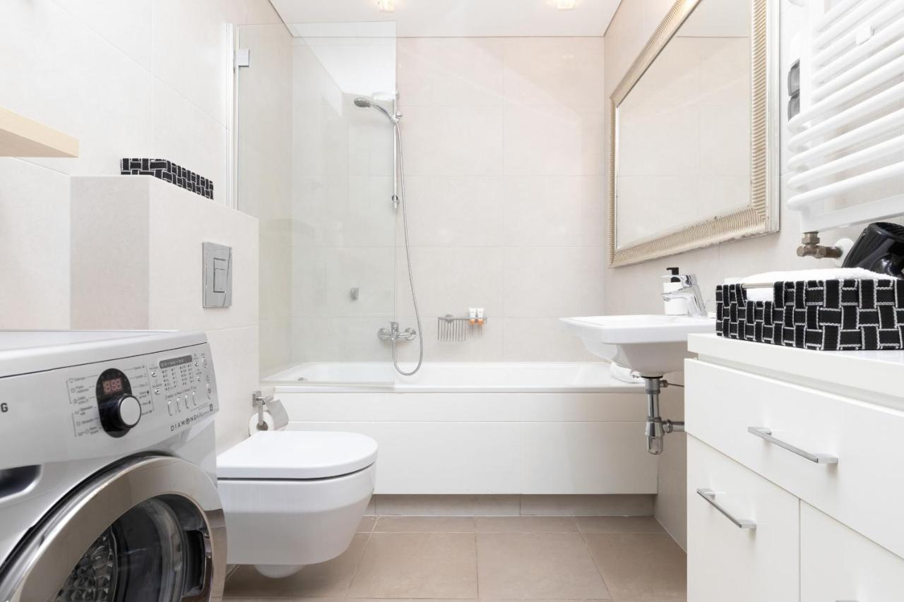 Old Town Neptun Apartments By Noclegi Renters Γκντανσκ Εξωτερικό φωτογραφία